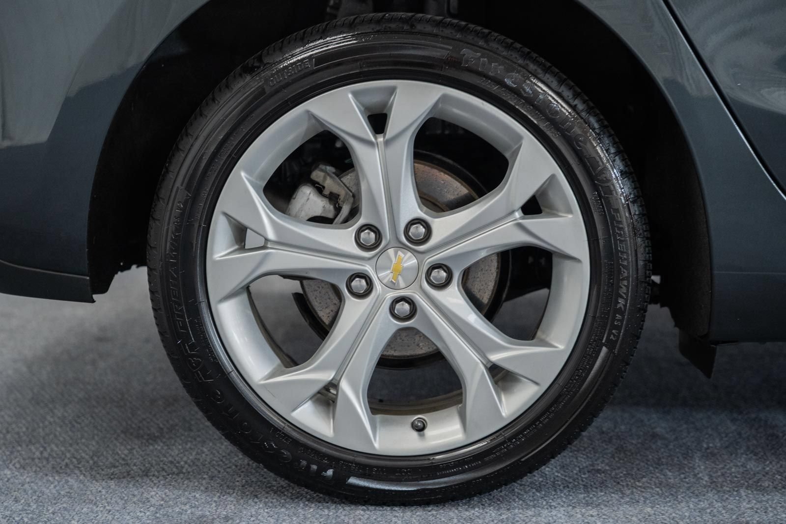 Used 2018 Chevrolet Cruze Premier FWD image 15