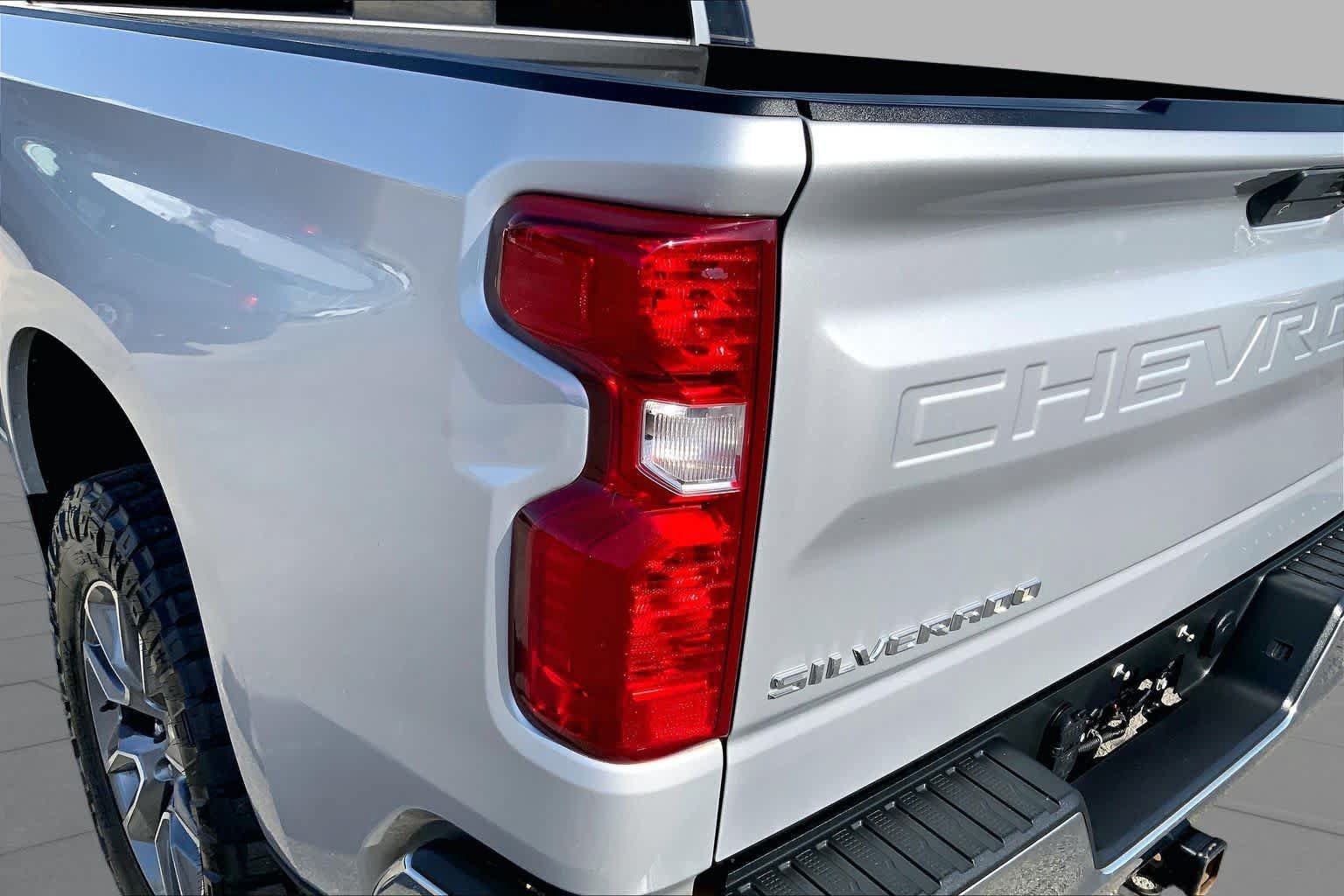Used 2021 Chevrolet Silverado 1500 LT w/ Texas Edition Plus AWD/4WD image 25