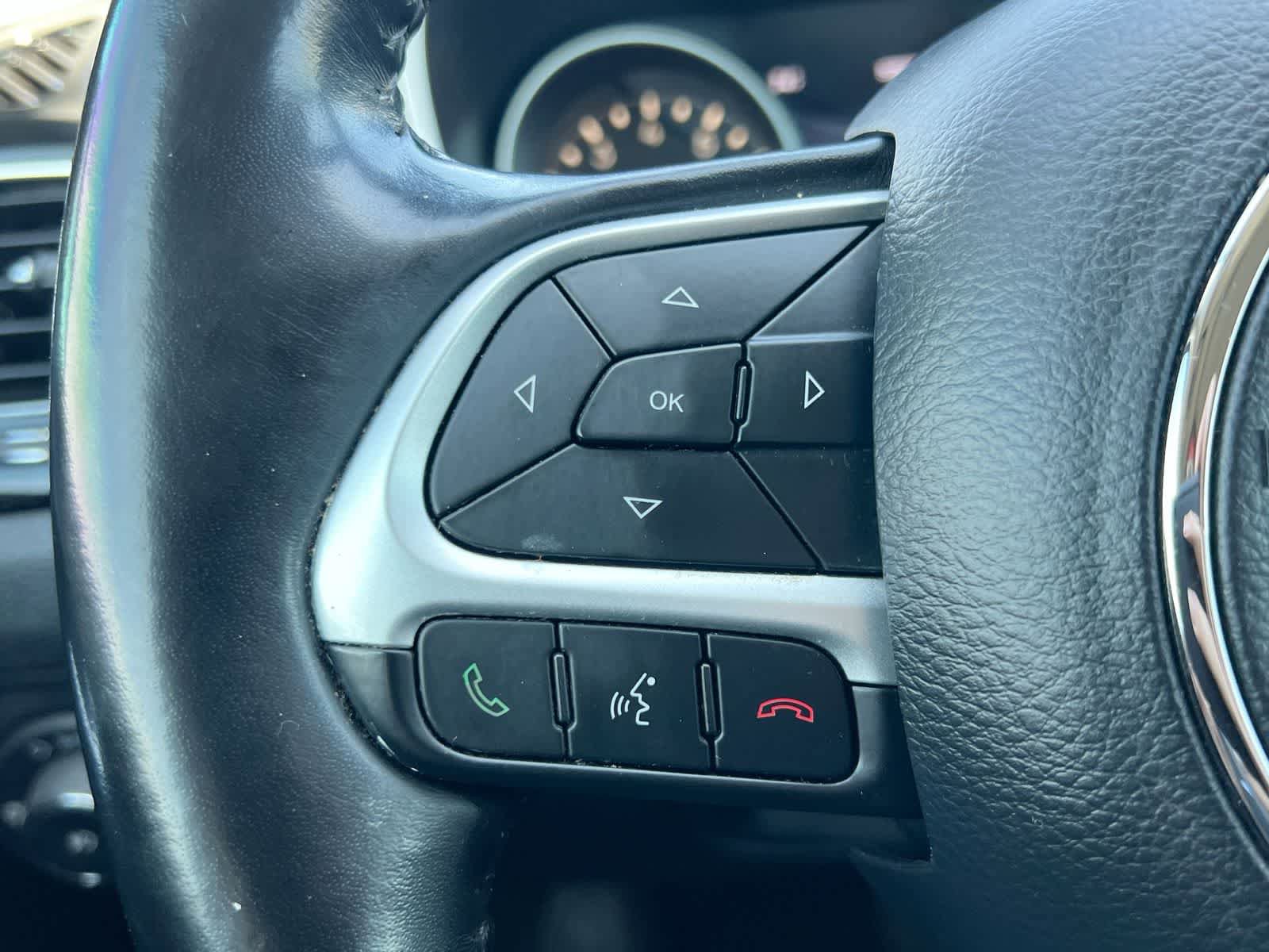 Used 2019 Jeep Compass Latitude FWD image 23