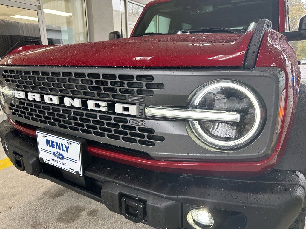 Certified 2025 Ford Bronco Badlands image 2