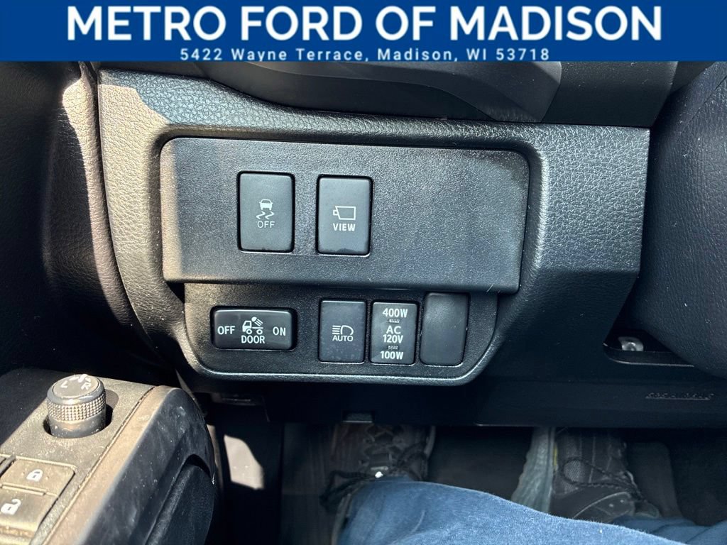Used 2021 Toyota Tacoma Limited AWD/4WD image 39