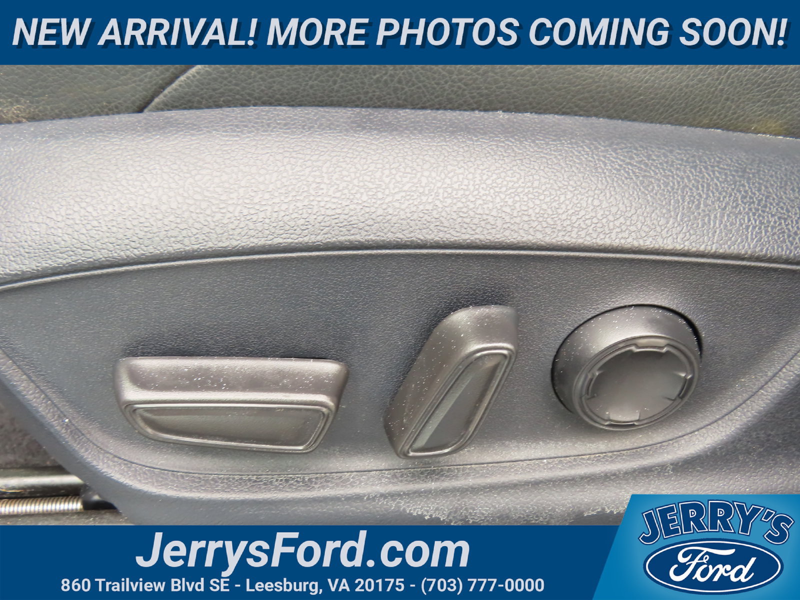 Used 2024 Toyota Tacoma TRD Off-Road w/ TRD Off Road Premium Package AWD/4WD image 33