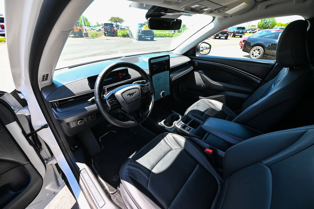 Certified 2025 Ford Mustang Mach-E Premium AWD/4WD image 18