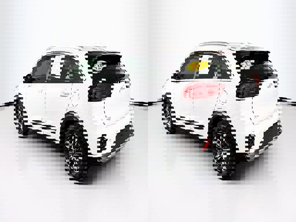 Used 2022 Kia Niro EX Premium image 5