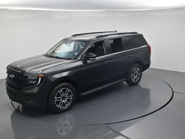 Certified 2025 Ford Expedition Active AWD/4WD image 52
