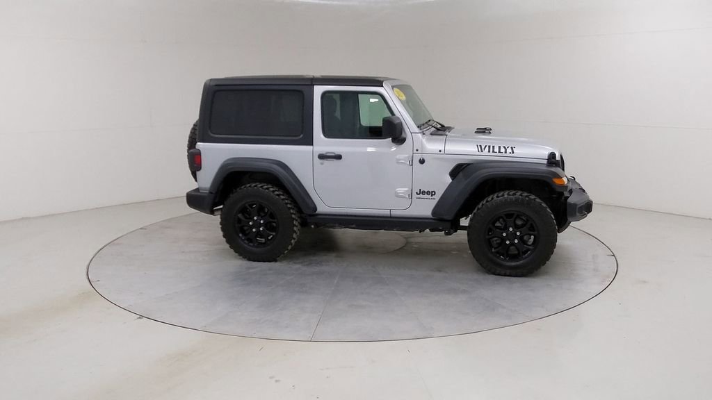 Used 2023 Jeep Wrangler Willys AWD/4WD image 10