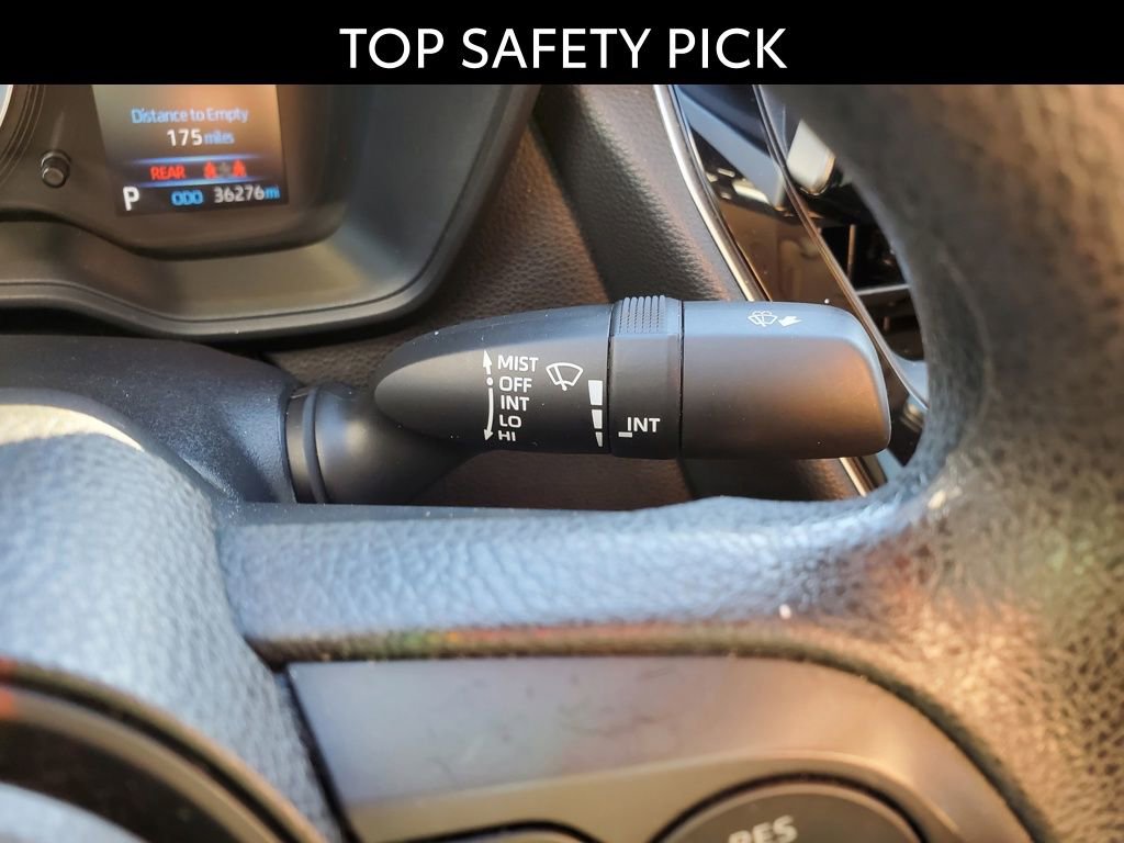 Used 2021 Toyota Corolla LE image 19