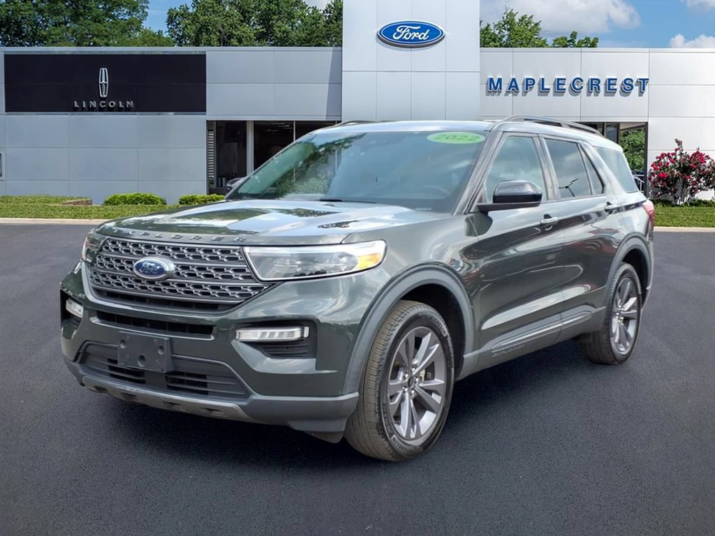 Certified 2022 Ford Explorer XLT w/ Equipment Group 202A AWD/4WD image 2