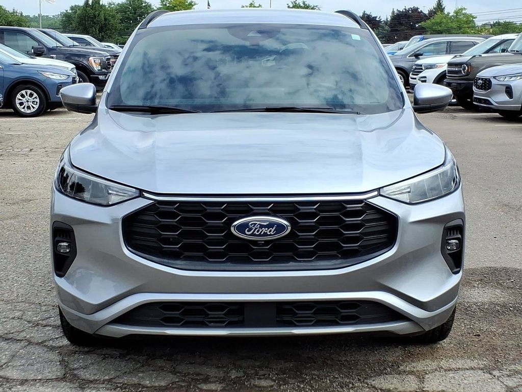 Certified 2023 Ford Escape ST-Line Select w/ Tech Pack #2 AWD/4WD image 8