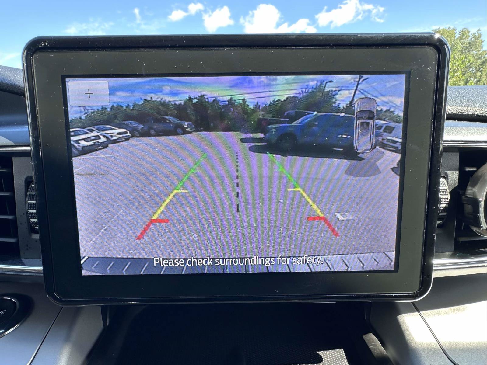 Certified 2023 Ford Explorer XLT w/ Equipment Group 202A AWD/4WD image 23