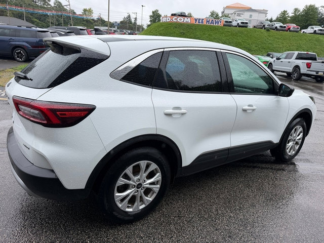 Certified 2024 Ford Escape Active AWD/4WD image 8