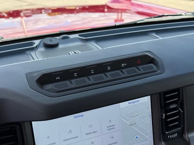 Certified 2025 Ford Bronco Badlands AWD/4WD image 21