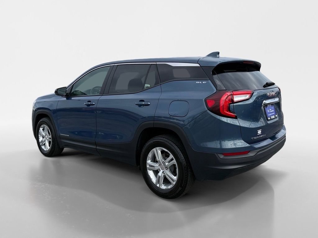 Used 2024 GMC Terrain SLE image 5