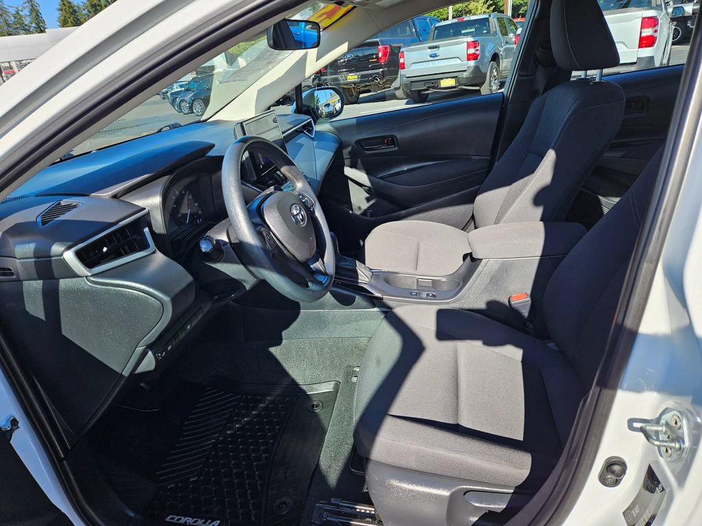 Used 2023 Toyota Corolla LE FWD image 17