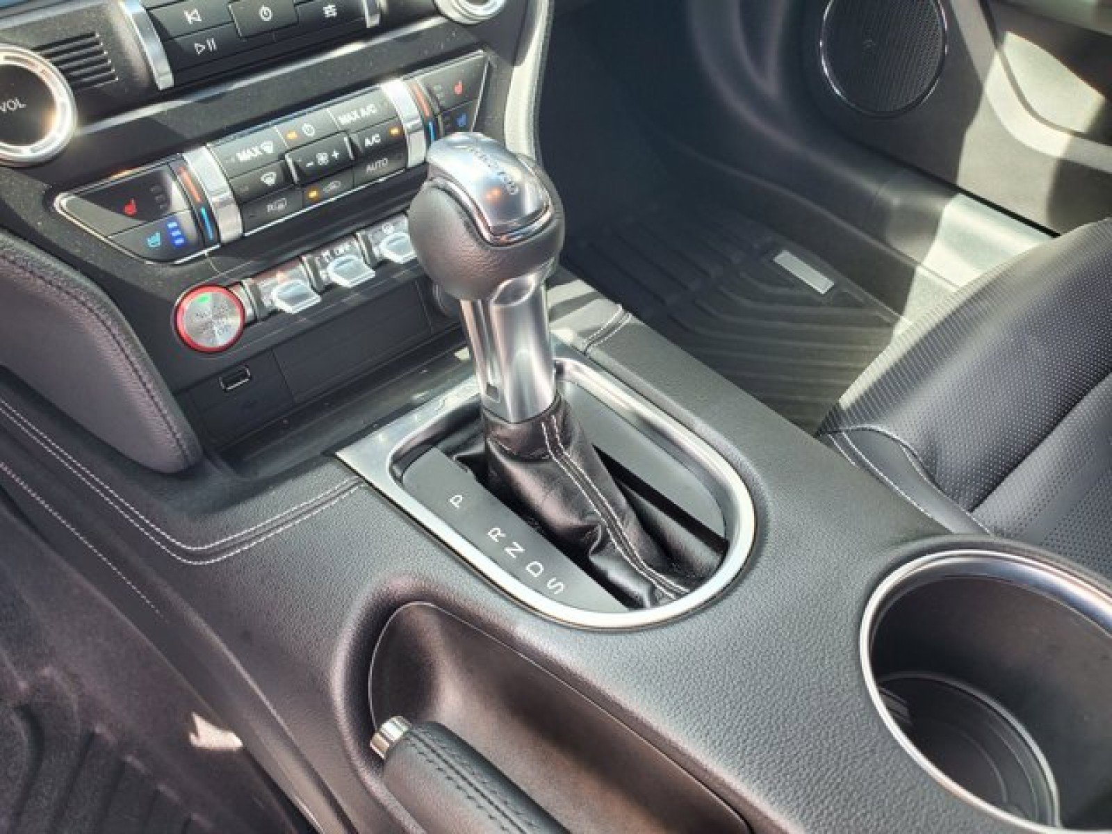 Certified 2022 Ford Mustang Premium w/ Equipment Group 201A RWD image 25