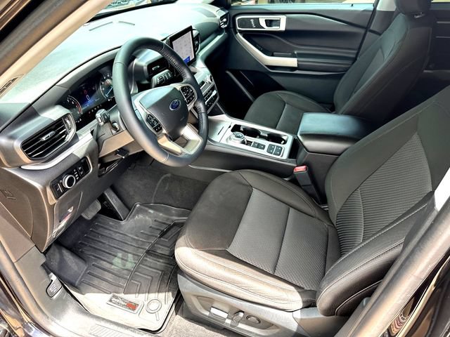 Certified 2023 Ford Explorer XLT RWD image 9