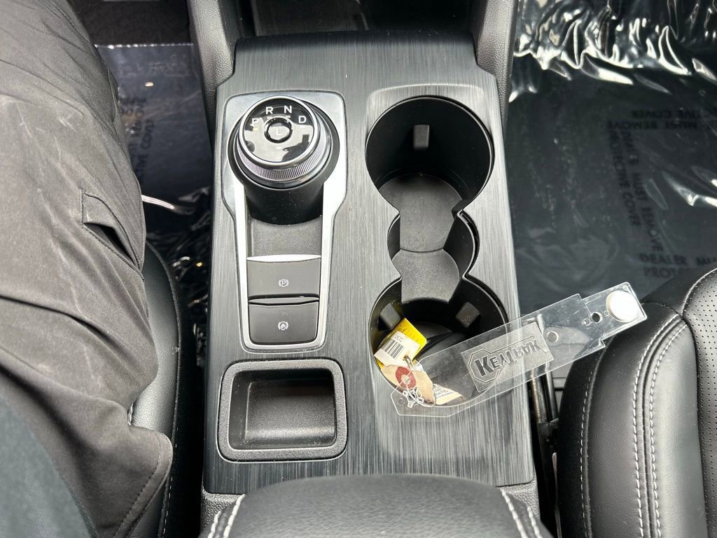 Certified 2023 Ford Escape Platinum AWD/4WD image 22