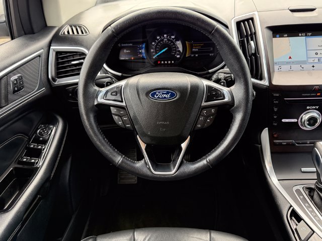 Certified 2018 Ford Edge Titanium w/ Technology Package AWD/4WD image 26