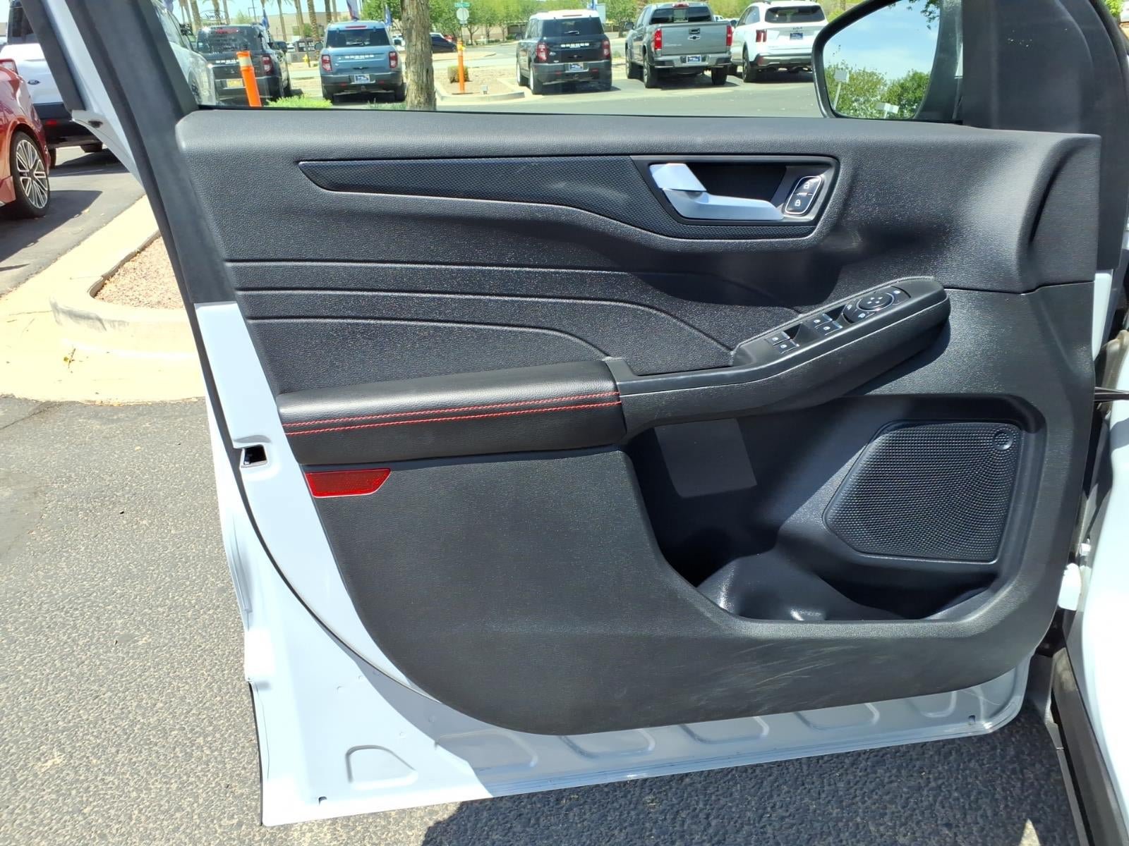 Certified 2025 Ford Escape ST-Line Select w/ Tech Pack #1 AWD/4WD image 20
