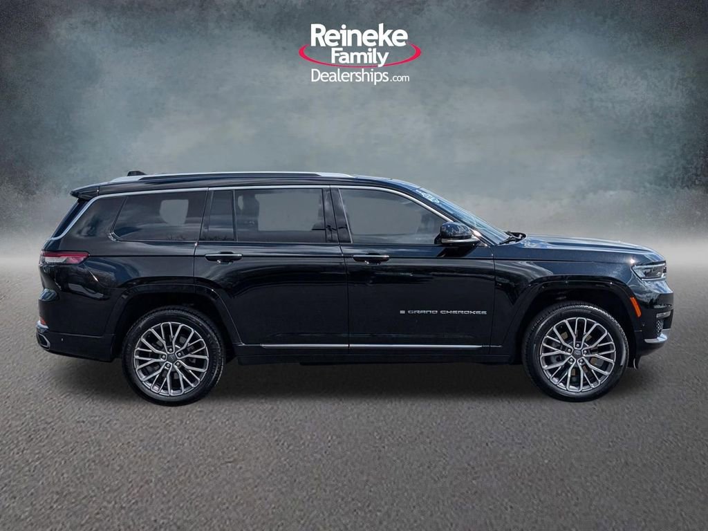 Used 2023 Jeep Grand Cherokee L Summit AWD/4WD image 4