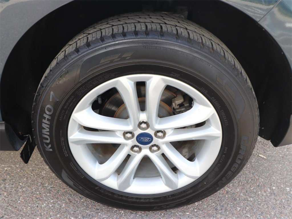 Certified 2019 Ford Edge SEL w/ Equipment Group 201A image 23