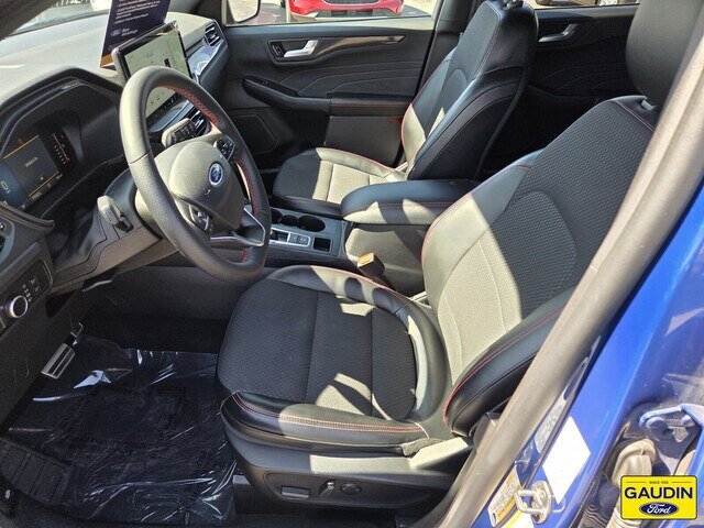 Certified 2023 Ford Escape ST-Line w/ Tech Pack #1 FWD image 11