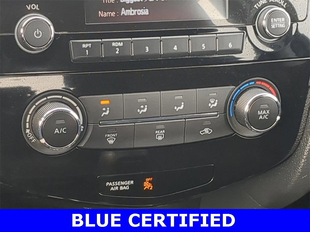 Used 2017 Nissan Rogue S image 19