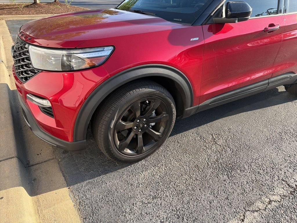 Certified 2023 Ford Explorer ST-Line w/ Class IV Trailer Tow Package RWD image 2