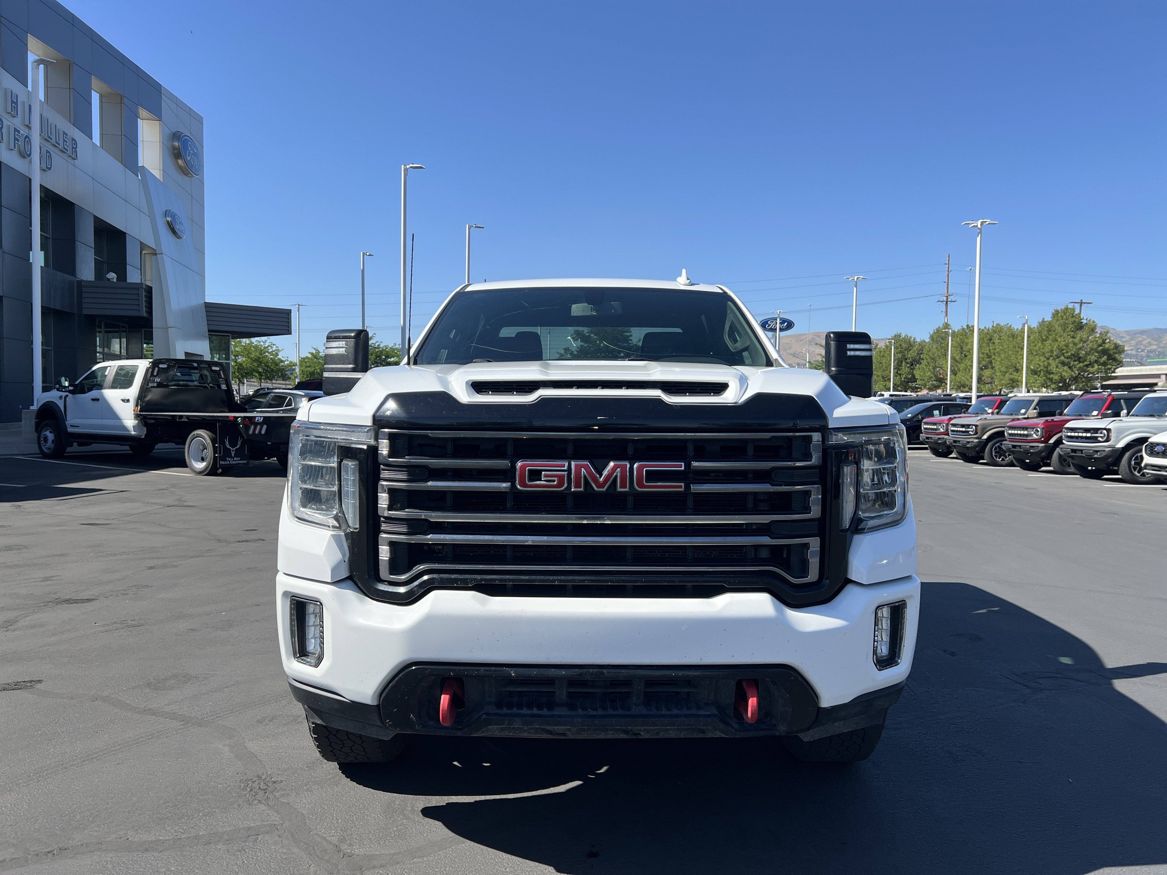 Used 2021 GMC Sierra 3500 AT4 w/ Gooseneck/5TH Wheel Package AWD/4WD image 8