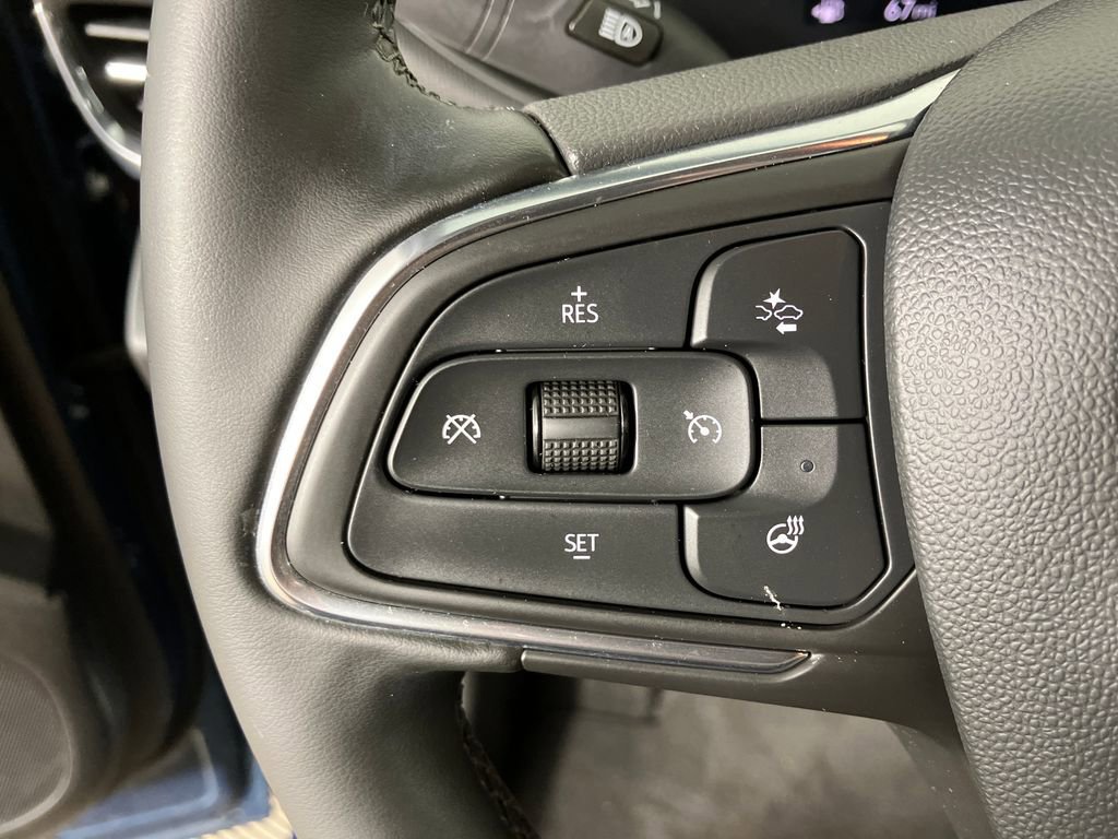 Used 2025 Buick Envista Preferred w/ Convenience I Package image 17