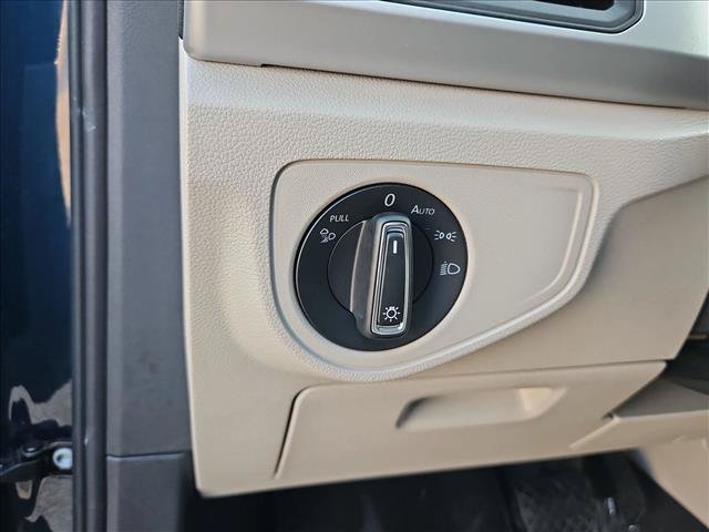 Used 2023 Volkswagen Atlas SE FWD image 23