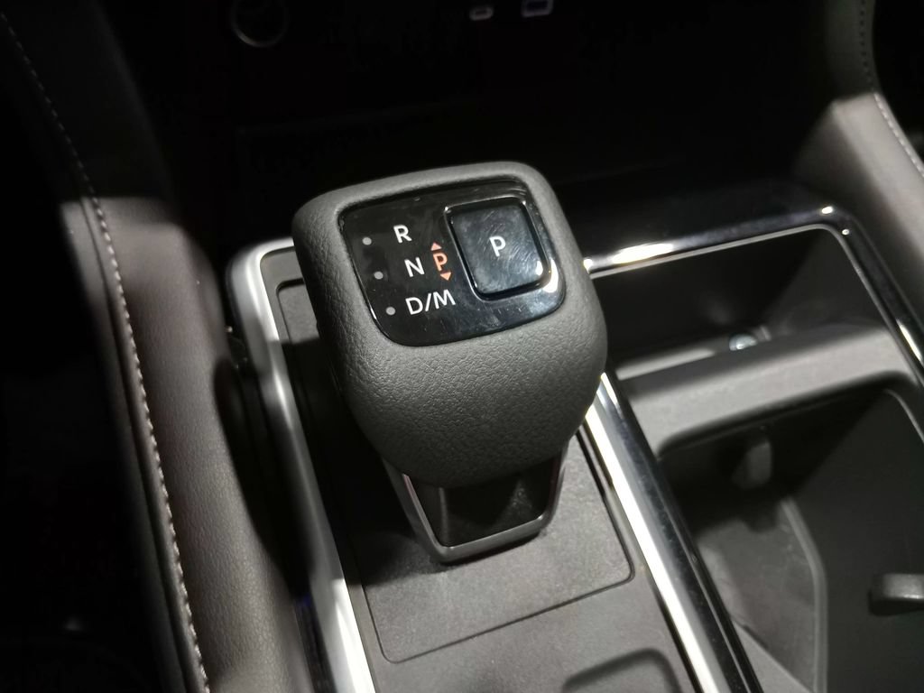 Used 2024 Nissan Pathfinder SL w/ SL Premium Package AWD/4WD image 27