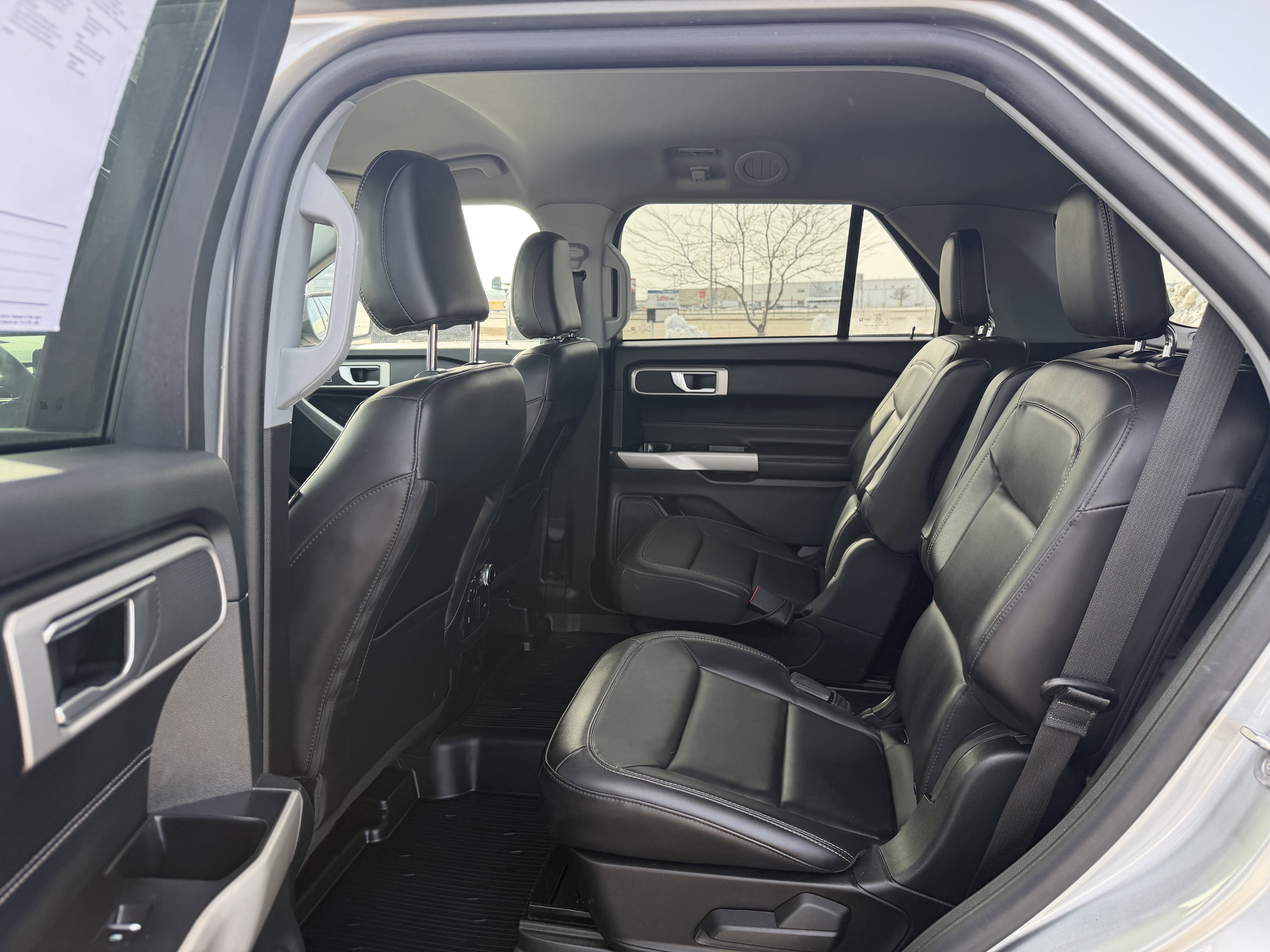 Certified 2023 Ford Explorer XLT w/ Equipment Group 202A image 19