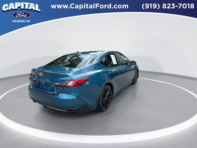 Used 2025 Toyota Camry SE FWD image 8