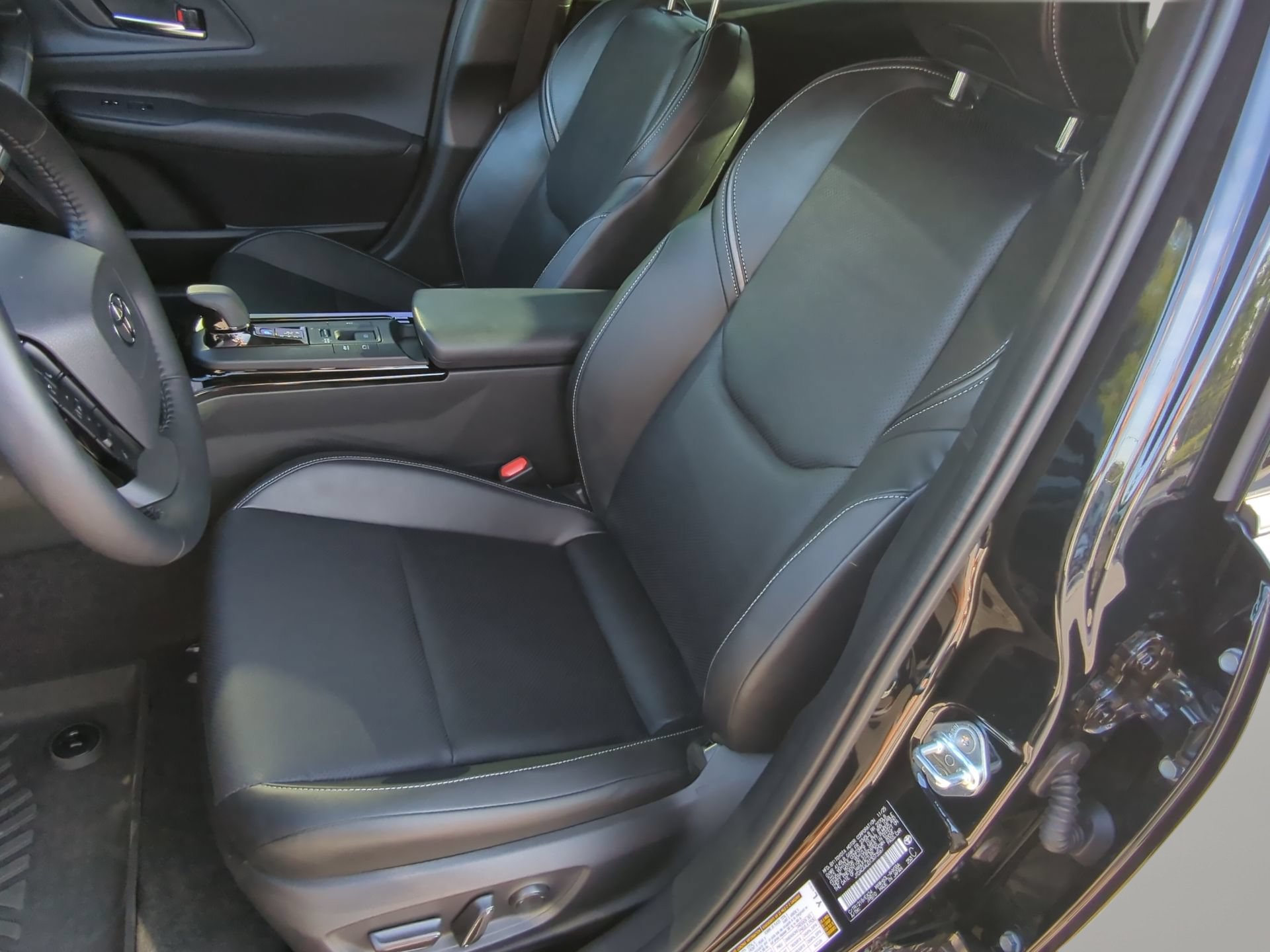 Used 2026 Toyota Prius FWD image 56
