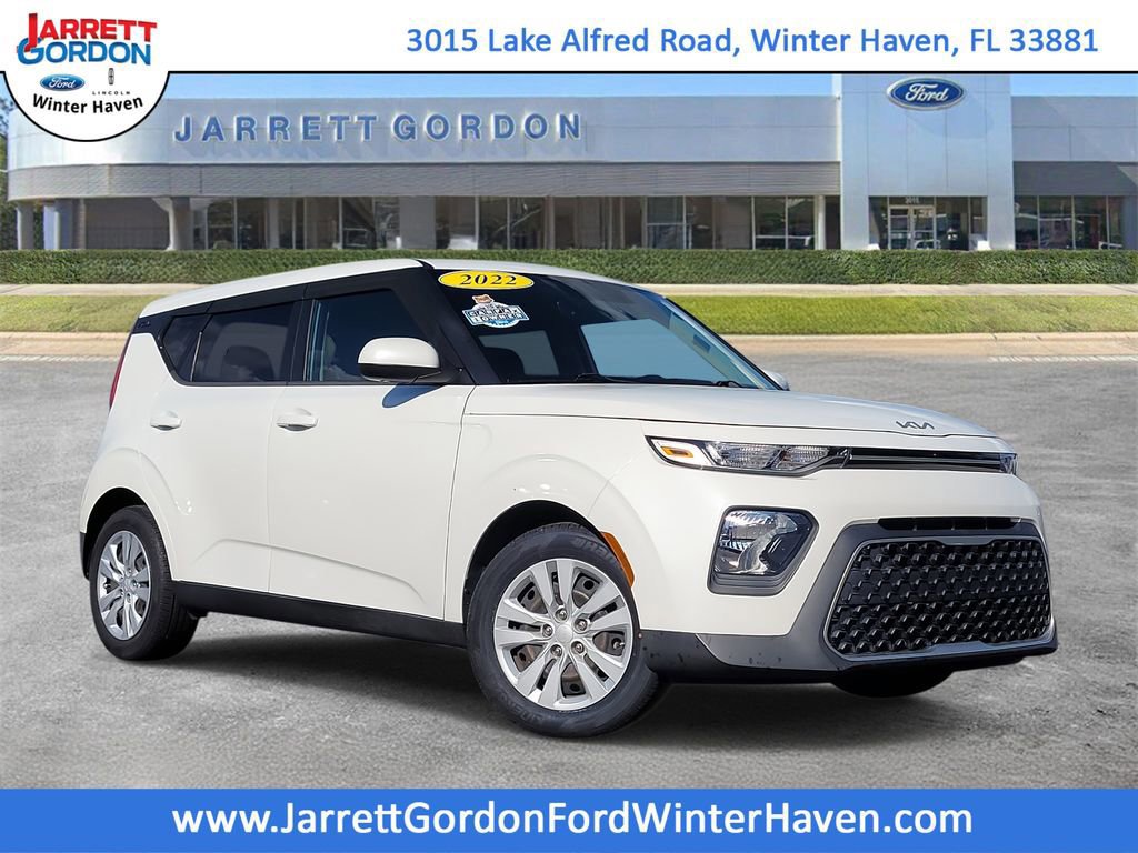 Used 2022 Kia Soul LX image 4