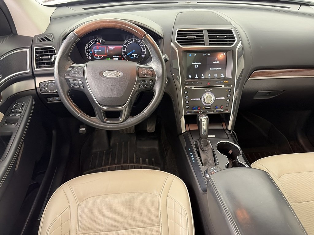 Certified 2017 Ford Explorer Platinum image 14