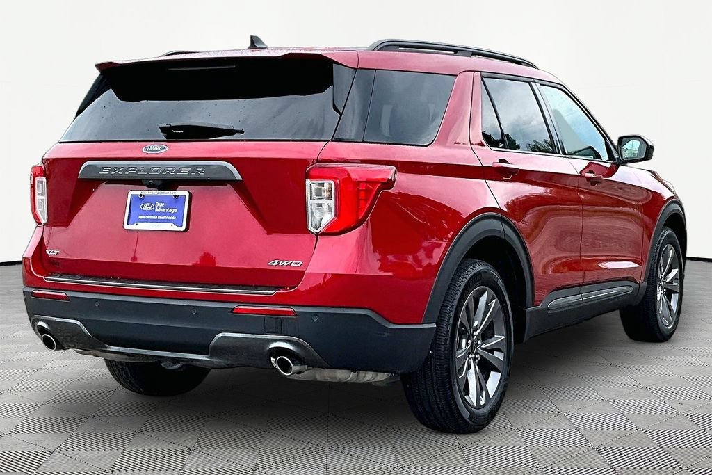 Certified 2024 Ford Explorer XLT w/ Equipment Group 202A AWD/4WD image 2