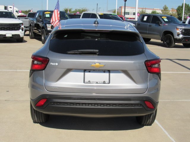 Used 2026 Chevrolet Trax LS w/ Driver Confidence Package FWD image 7