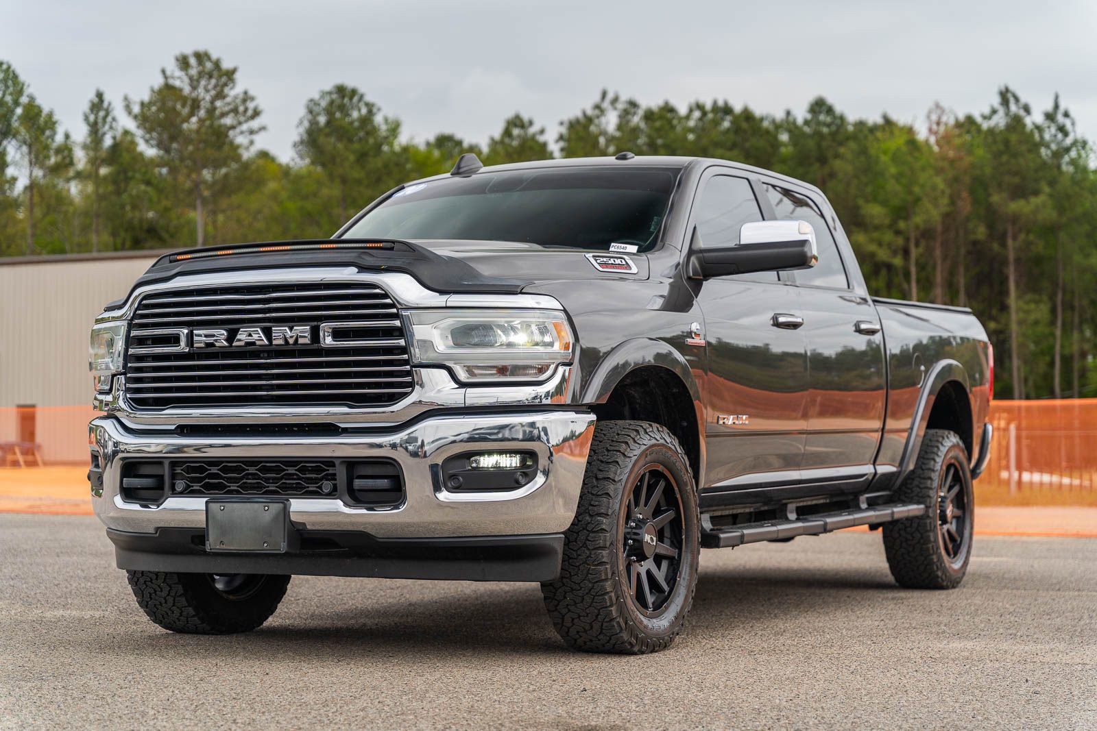 Used 2020 RAM 2500 Laramie AWD/4WD image 3