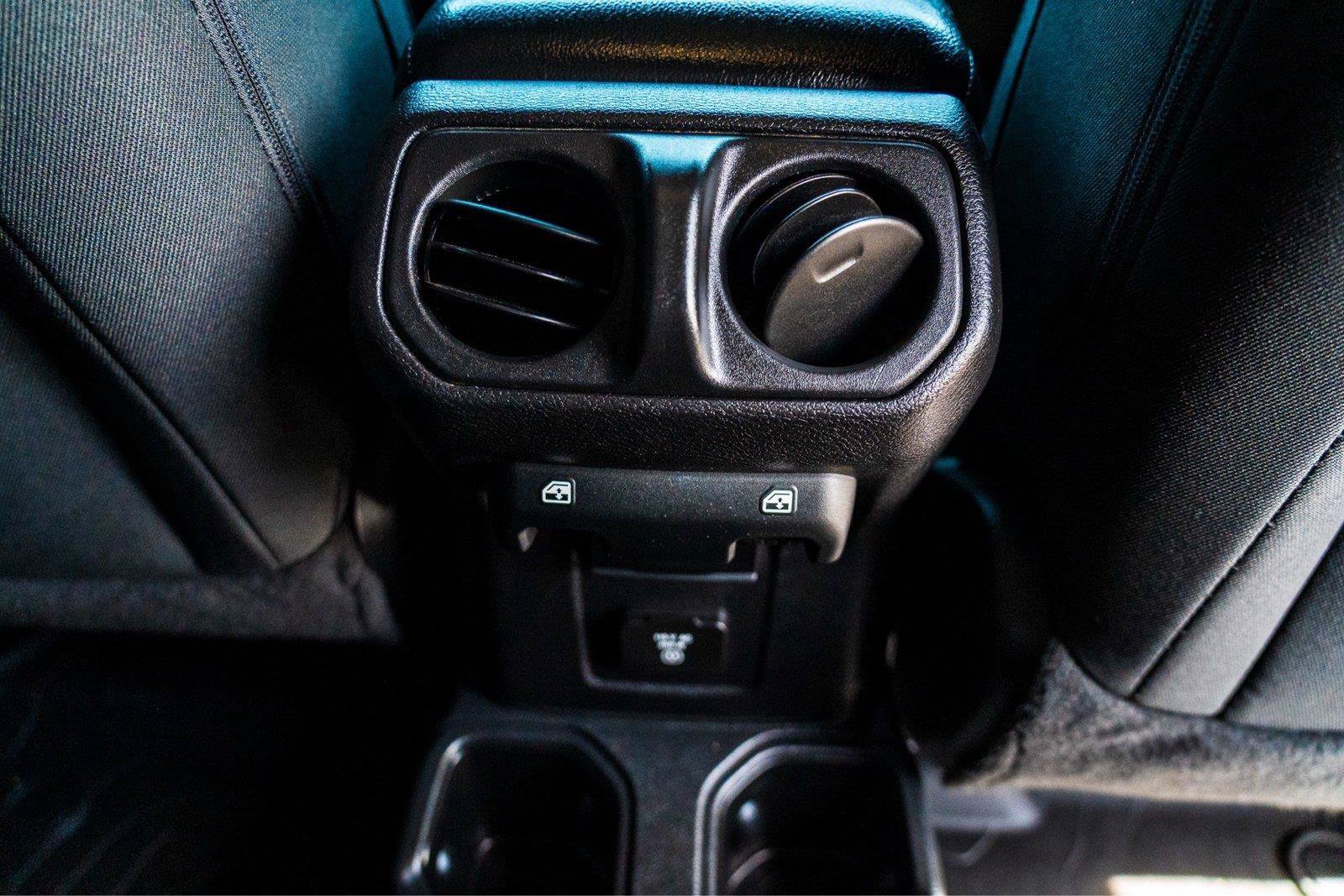 Used 2021 Jeep Gladiator Sport AWD/4WD image 28