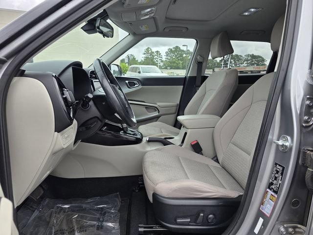 Used 2022 Kia Soul EX FWD image 13