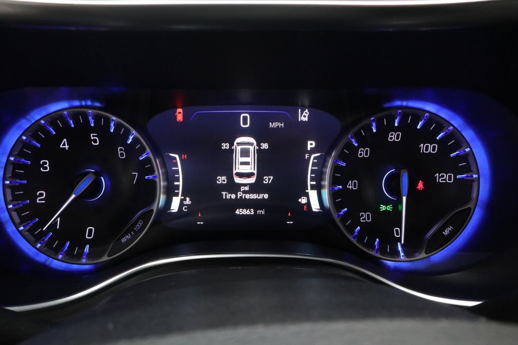 Used 2025 Chrysler Pacifica Limited FWD image 29