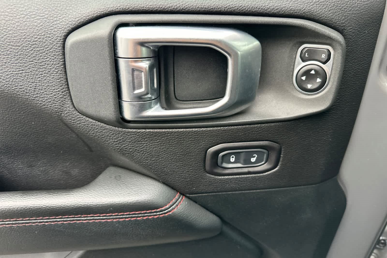 Used 2020 Jeep Wrangler Unlimited Rubicon image 12