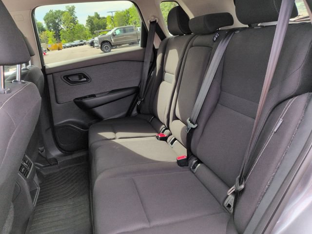 Used 2023 Nissan Rogue S AWD/4WD image 23