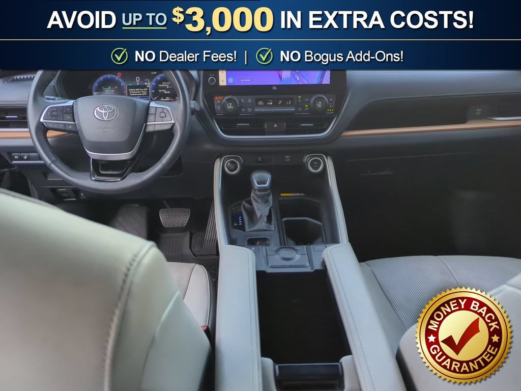 Used 2024 Toyota Grand Highlander FWD image 17