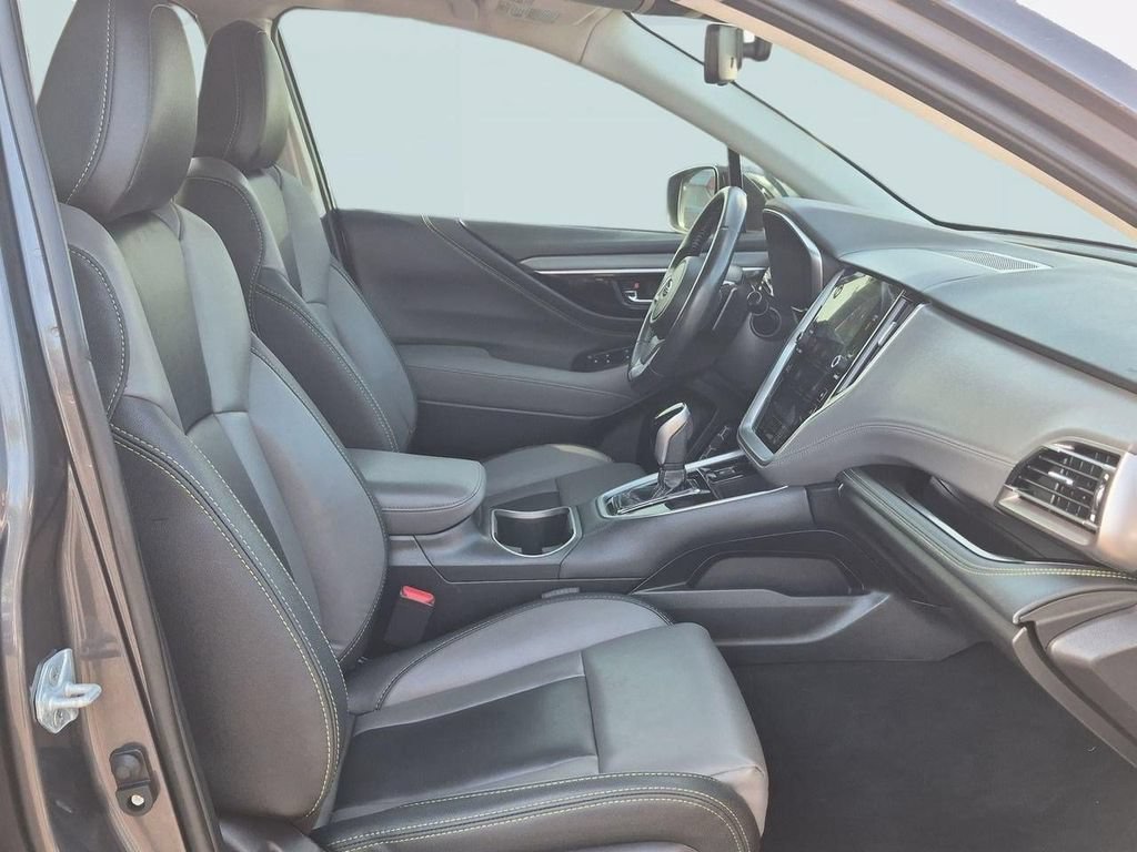 Used 2023 Subaru Outback Onyx Edition AWD/4WD image 28