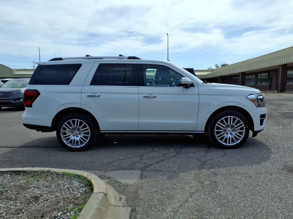 Certified 2023 Ford Expedition Limited AWD/4WD image 6
