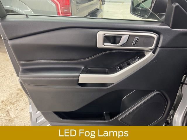 Certified 2022 Ford Explorer XLT w/ Equipment Group 202A image 23
