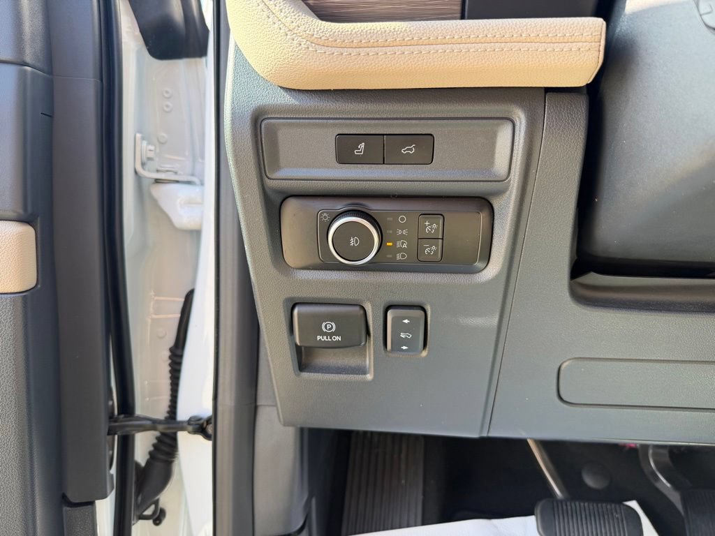 Certified 2024 Ford Expedition Limited AWD/4WD image 14